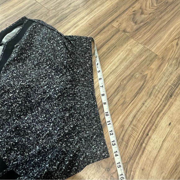 Athleta Printed Mesh Racer Run Short 4" - Picture 3 of 9